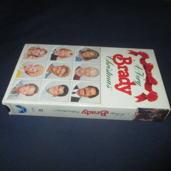 A Very Brady Christmas (VHS, 1992) - Picture 4 of 6